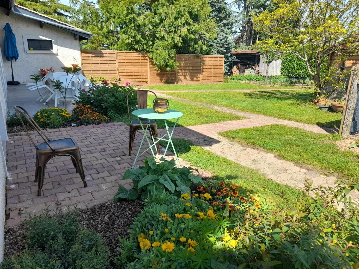 La Maison Du Bonheur, Borne De Recharge Ve Saint-Bernard  ภายนอก รูปภาพ